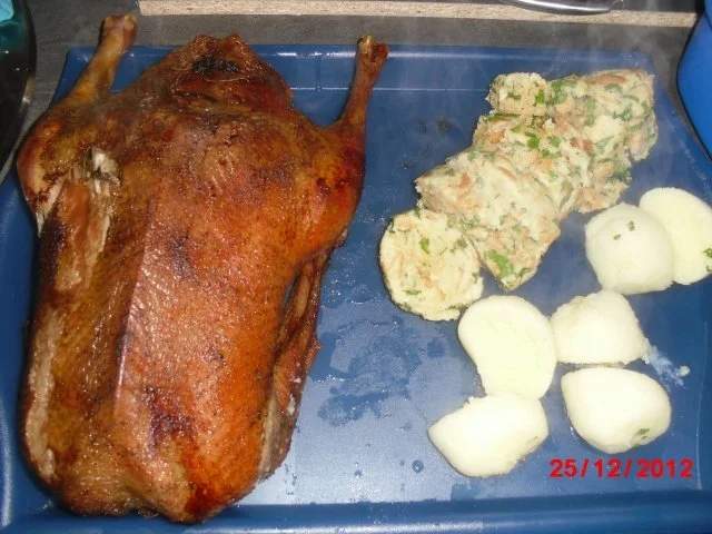 Gans mit Orangen-Apfel-Füllung - Rezept - Bild Nr. 10