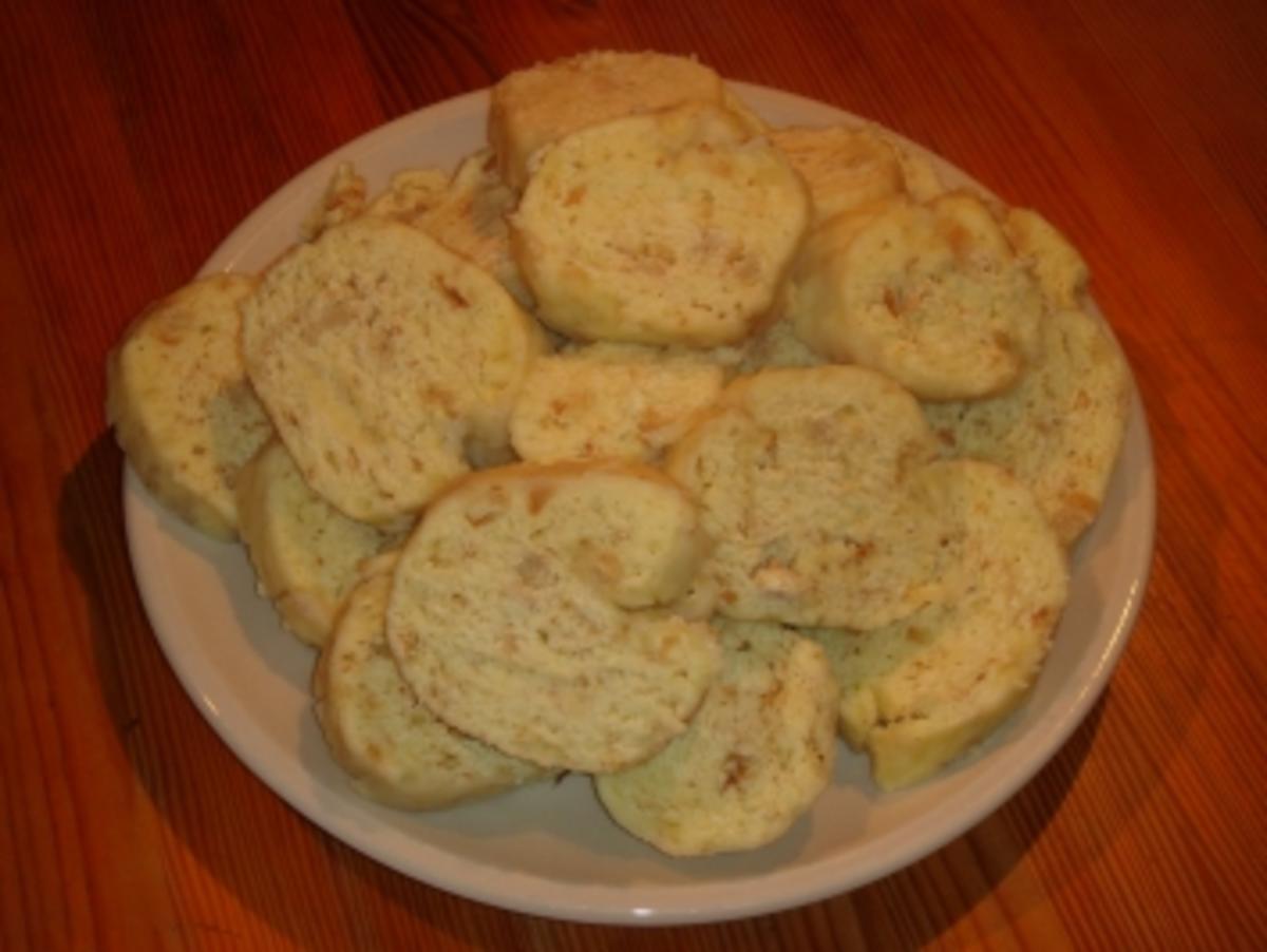 Böhmische Semmelknödel - Rezept