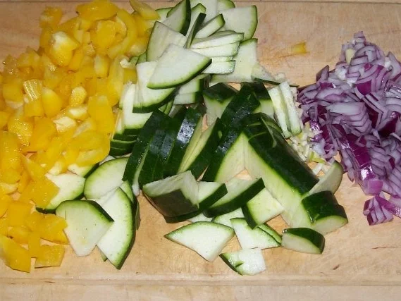 Rezept: Rustikale Hackfleisch-Zucchini-Quiche mit Feta Bild Nr. 4 Rustikale Hackfleisch-Zucchini-Quiche mit Feta - Rezept - Bild Nr. 4