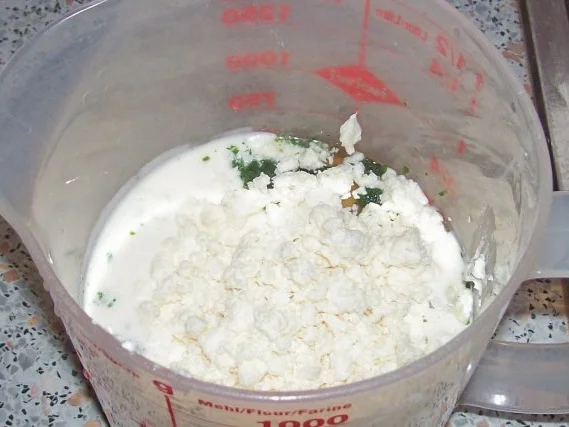 Rezept: Rustikale Hackfleisch-Zucchini-Quiche mit Feta Bild Nr. 8 Rustikale Hackfleisch-Zucchini-Quiche mit Feta - Rezept - Bild Nr. 8