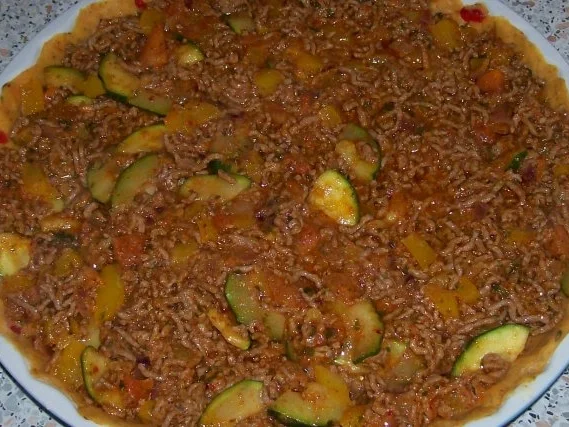 Rezept: Rustikale Hackfleisch-Zucchini-Quiche mit Feta Bild Nr. 11 Rustikale Hackfleisch-Zucchini-Quiche mit Feta - Rezept - Bild Nr. 11