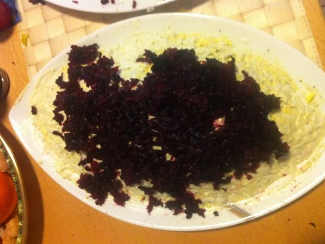 Schichtsalat "Unter der Winterdecke-Pot Schboj" - Rezept - Bild Nr. 7