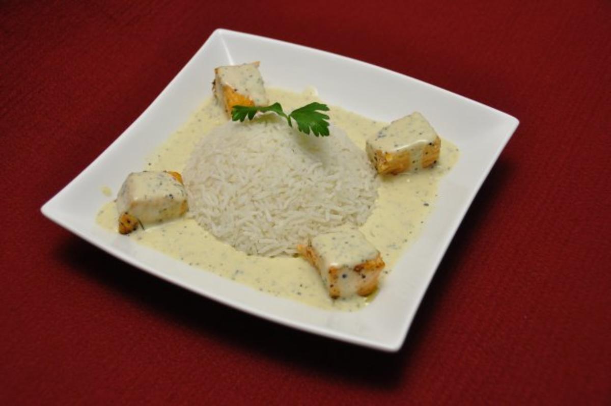 Lachs in Zitronensoße mit Jasminreis - Rezept - kochbar.de