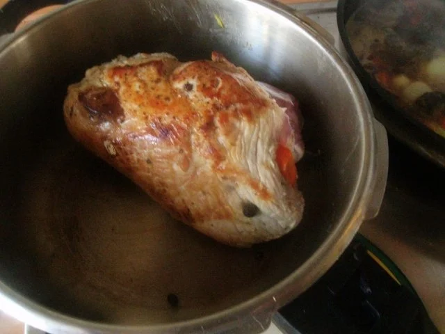 Rezept: Schweinebraten mit Möhrenfüllung Bild Nr. 9 Schweinebraten mit Möhrenfüllung - Rezept - Bild Nr. 9