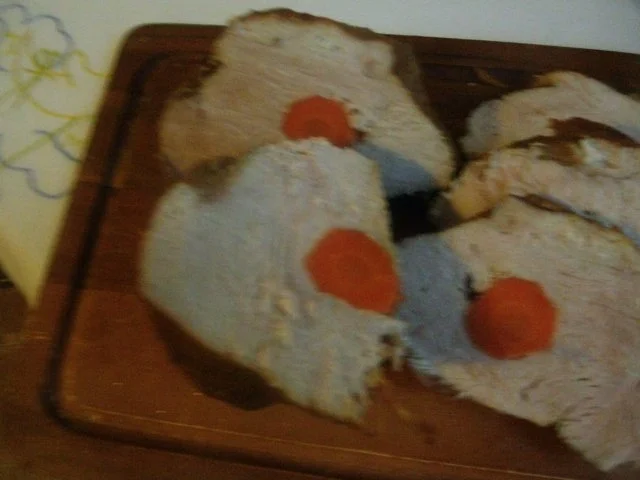 Rezept: Schweinebraten mit Möhrenfüllung Bild Nr. 12 Schweinebraten mit Möhrenfüllung - Rezept - Bild Nr. 12