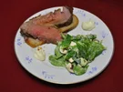 Roastbeef auf italienischem Landbrot an Salat mit selbstgemachter Aioli - Rezept