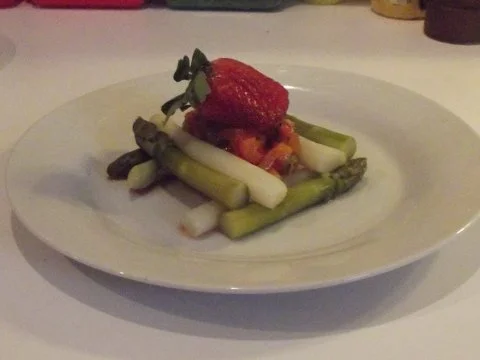 Spargel-Salat mit Chili und Ingwer - Rezept