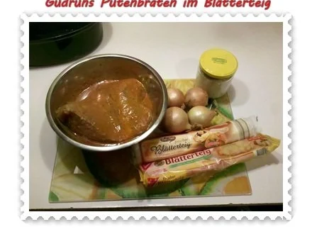 Rezept: Geflügel: Putenbraten im Teigmantel mit Sesamsoße und grüne Bohnen im Schinkenmantel Bild Nr. 5 Geflügel: Putenbraten im Teigmantel mit Sesamsoße und grüne Bohnen im Schinkenmantel - Rezept - Bild Nr. 5