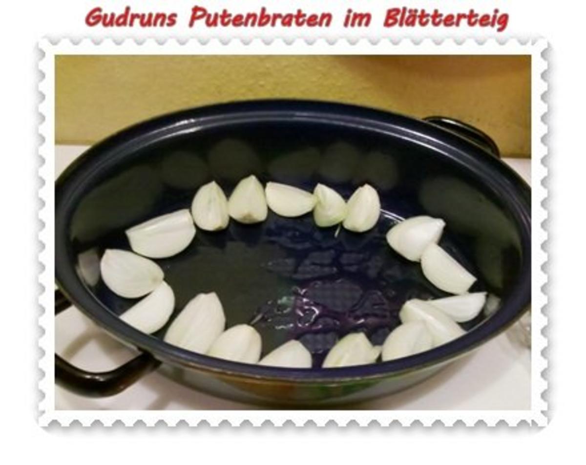 Geflügel: Putenbraten im Teigmantel mit Sesamsoße und grüne Bohnen im Schinkenmantel - Rezept - Bild Nr. 6