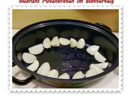 Rezept: Geflügel: Putenbraten im Teigmantel mit Sesamsoße und grüne Bohnen im Schinkenmantel Bild Nr. 6 Geflügel: Putenbraten im Teigmantel mit Sesamsoße und grüne Bohnen im Schinkenmantel - Rezept - Bild Nr. 6