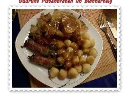 Rezept: Geflügel: Putenbraten im Teigmantel mit Sesamsoße und grüne Bohnen im Schinkenmantel Bild Nr. 14 Geflügel: Putenbraten im Teigmantel mit Sesamsoße und grüne Bohnen im Schinkenmantel - Rezept - Bild Nr. 14