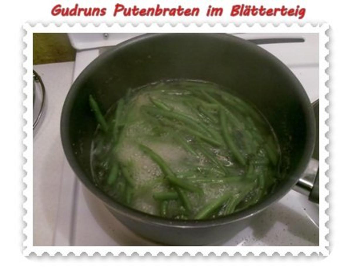 Gemüse: Putenbraten im Teigmantel mit Sesamsoße und grüne Bohnen im Schinkenmantel II - Rezept - Bild Nr. 4