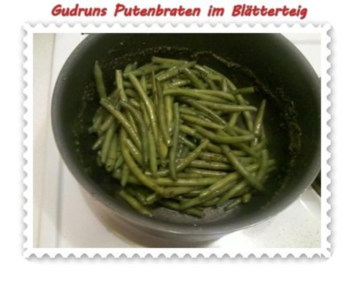 Gemüse: Putenbraten im Teigmantel mit Sesamsoße und grüne Bohnen im Schinkenmantel II - Rezept - Bild Nr. 5
