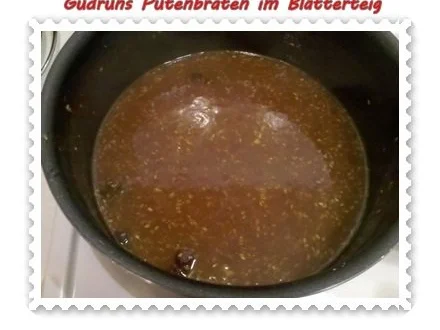 Rezept: Soßen: Putenbraten im Teigmantel mit Sesamsoße und grüne Bohnen im Schinkenmantel III Bild Nr. 5 Soßen: Putenbraten im Teigmantel mit Sesamsoße und grüne Bohnen im Schinkenmantel III - Rezept - Bild Nr. 5