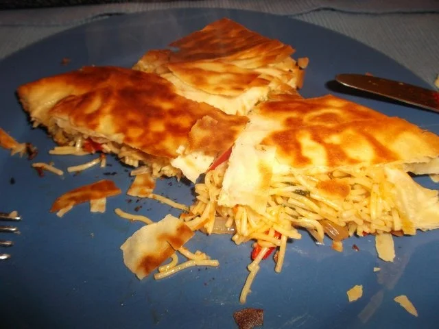 Rezept: Paprika-Pastilla mit Fadennudeln Paprika-Pastilla mit Fadennudeln - Rezept