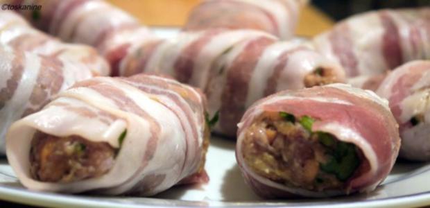 Hackfleisch-Möhren-Röllchen auf Tomaten-Quinoa - Rezept - kochbar.de
