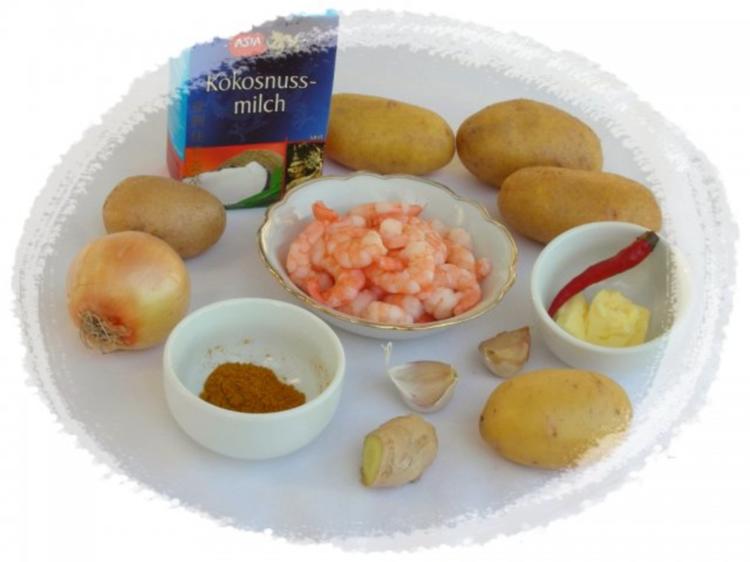 Feurige Currysuppe mit Garnelen und Kartoffelchips - Rezept - kochbar.de