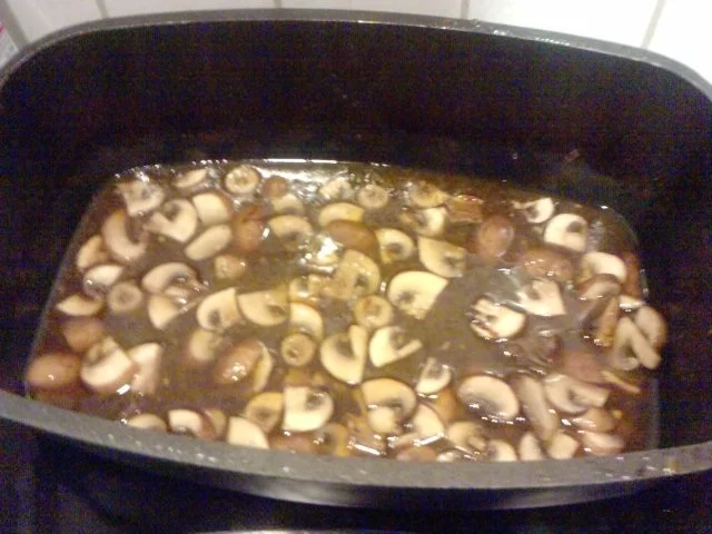 Rezept: GESCHMACK IN GÄNSEFÜßCHEN -oder- GÄNSEKEULEN AUF MEINE ART Bild Nr. 7 GESCHMACK IN GÄNSEFÜßCHEN -oder- GÄNSEKEULEN AUF MEINE ART - Rezept - Bild Nr. 7