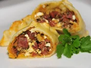 Rezept: Tapas & Fingerfood: Empanada mit Chorizo und Feta Tapas & Fingerfood: Empanada mit Chorizo und Feta - Rezept