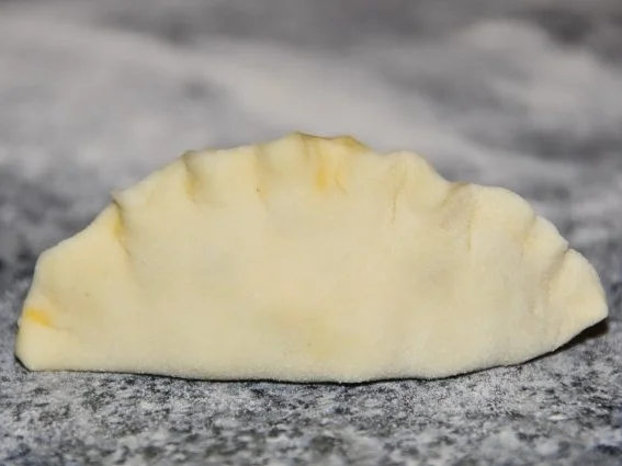 Rezept: Tapas & Fingerfood: Empanada mit Chorizo und Feta Bild Nr. 10 Tapas & Fingerfood: Empanada mit Chorizo und Feta - Rezept - Bild Nr. 10