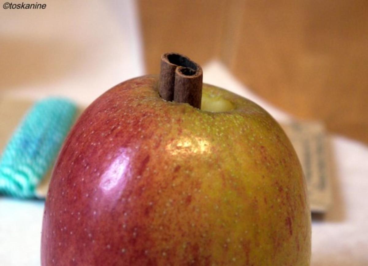 Gebackene Äpfel mit süsser Béchamelsauce - Rezept - Bild Nr. 3