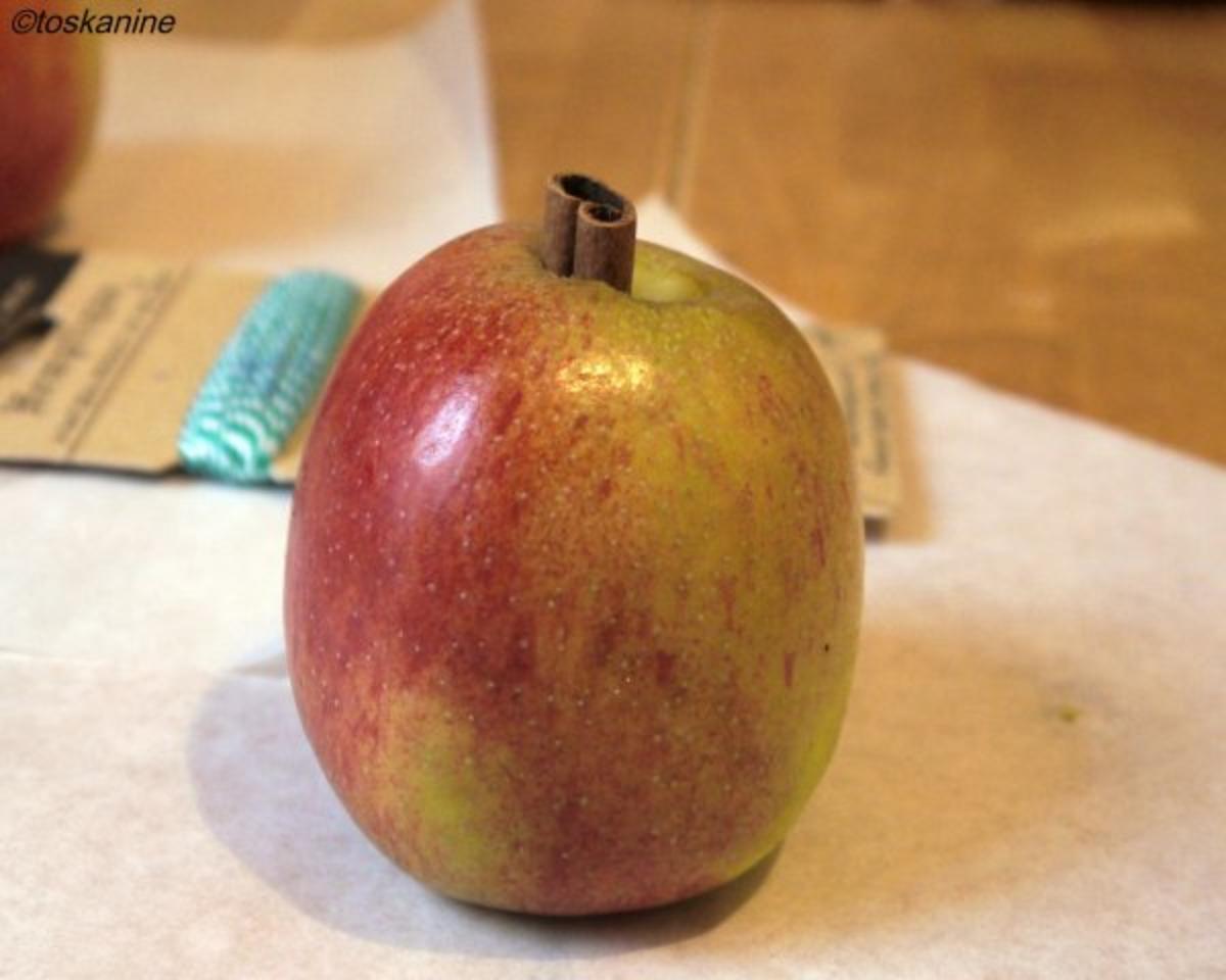 Gebackene Äpfel mit süsser Béchamelsauce - Rezept - Bild Nr. 4