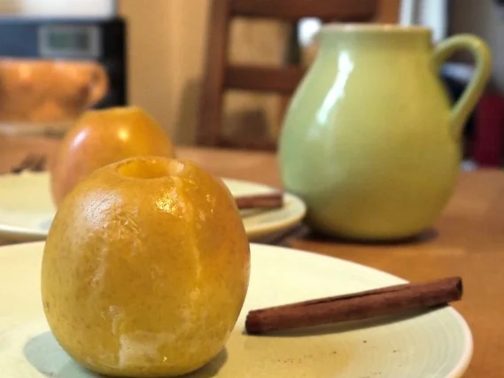 Rezept: Gebackene Äpfel mit süsser Béchamelsauce Bild Nr. 11 Gebackene Äpfel mit süsser Béchamelsauce - Rezept - Bild Nr. 11