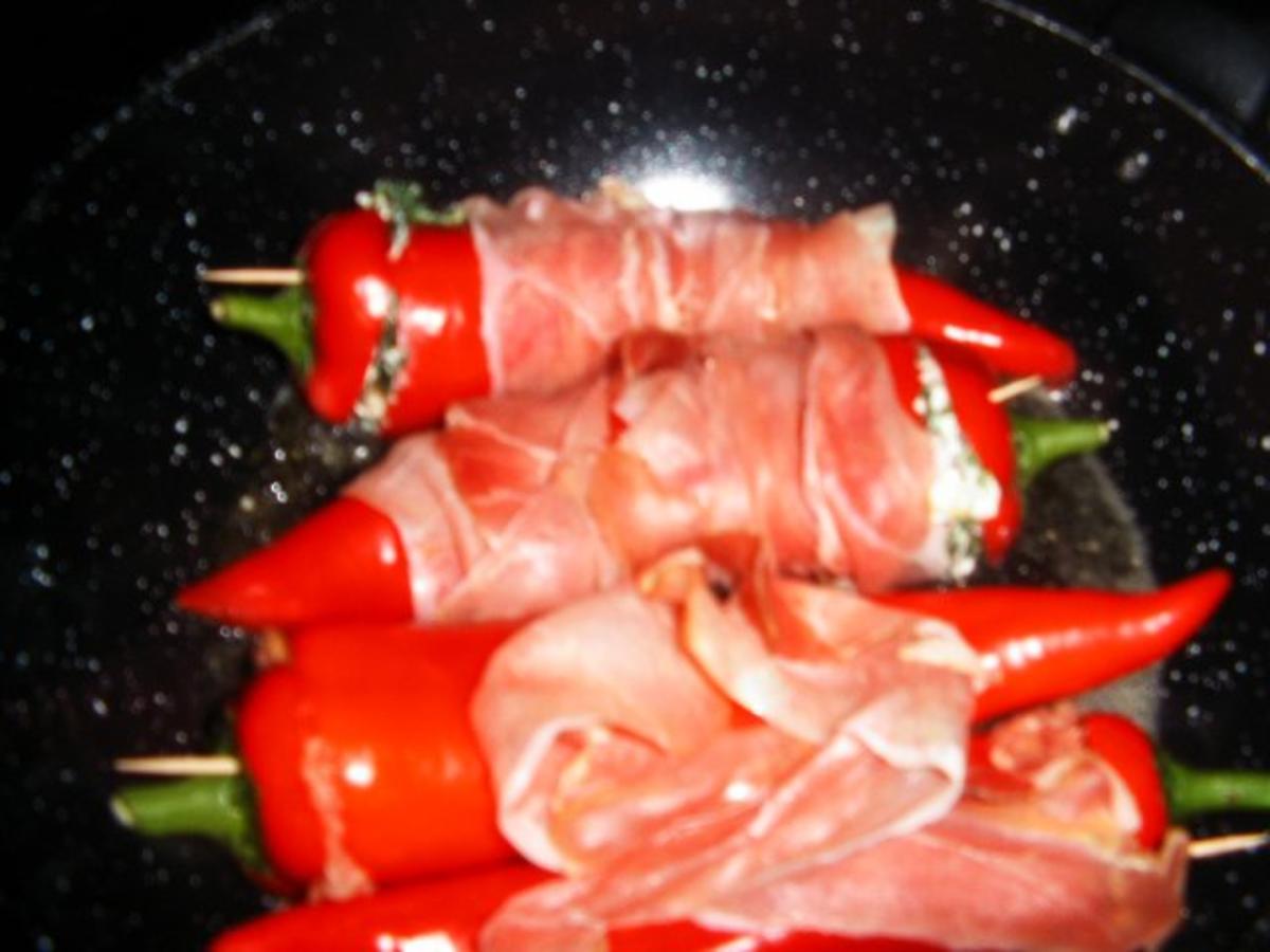 Rote Spitzpaprika mit Spinat - Käsefüllung - Rezept - Bild Nr. 5