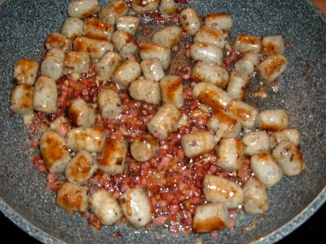 Rezept: Pfannengericht : Rosenkohl - Kartoffel -Pfanne Bild Nr. 4 Pfannengericht : Rosenkohl - Kartoffel -Pfanne - Rezept - Bild Nr. 4