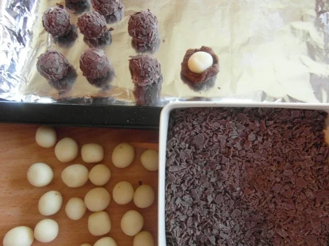 Rezept: Lebkuchen-Marzipan-Kugel. ( aus harten Lebkuchen-Restbeständen ) Bild Nr. 6 Lebkuchen-Marzipan-Kugel. ( aus harten Lebkuchen-Restbeständen ) - Rezept - Bild Nr. 6