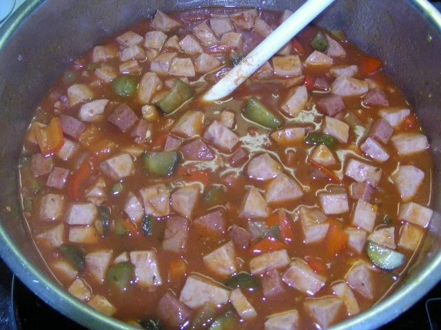 Soljanka mit warmen Kräuterbrötchen so wie wir sie mögen - Rezept - Bild Nr. 5