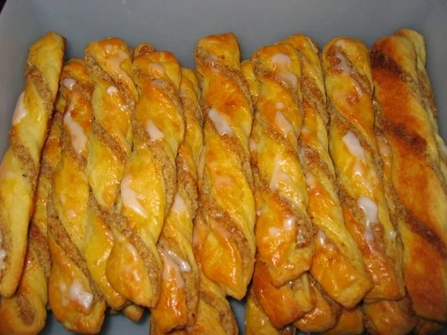 Rezept: Nußschleifen Nußschleifen - Rezept