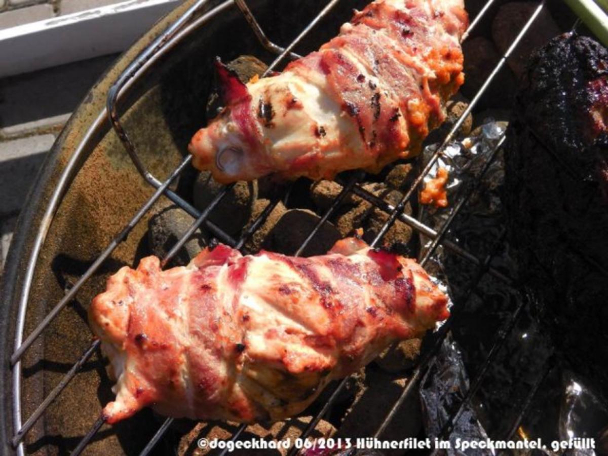 Bilder für gefülltes Hühnerfilet im Speckmantel - Rezept