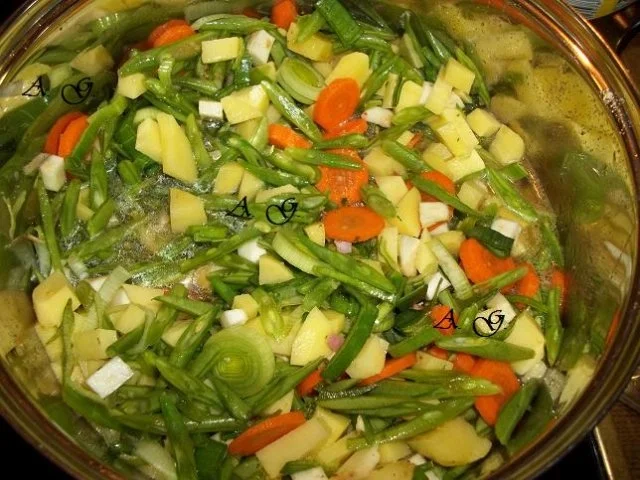 Rezept: Grüne Bohnensuppe Grüne Bohnensuppe - Rezept