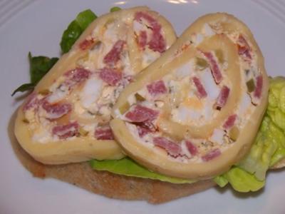 Canapé mit Käserolle - Rezept