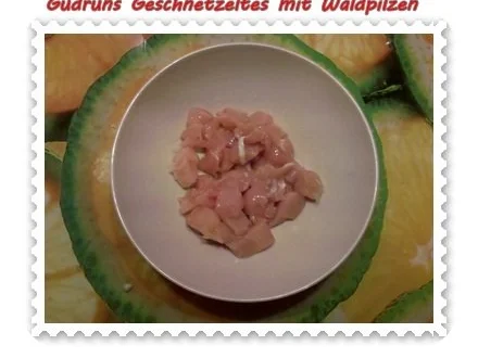 Rezept: Geflügel: Geschnetzeltes mit Waldpilzen und Steinpilznudeln Bild Nr. 3 Geflügel: Geschnetzeltes mit Waldpilzen und Steinpilznudeln - Rezept - Bild Nr. 3