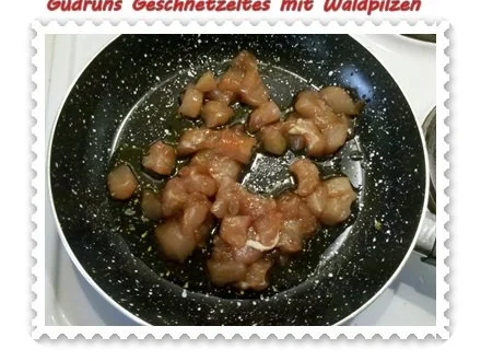 Rezept: Geflügel: Geschnetzeltes mit Waldpilzen und Steinpilznudeln Bild Nr. 8 Geflügel: Geschnetzeltes mit Waldpilzen und Steinpilznudeln - Rezept - Bild Nr. 8