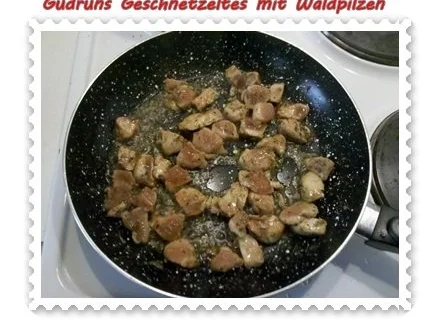 Rezept: Geflügel: Geschnetzeltes mit Waldpilzen und Steinpilznudeln Bild Nr. 11 Geflügel: Geschnetzeltes mit Waldpilzen und Steinpilznudeln - Rezept - Bild Nr. 11