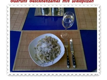 Rezept: Geflügel: Geschnetzeltes mit Waldpilzen und Steinpilznudeln Bild Nr. 16 Geflügel: Geschnetzeltes mit Waldpilzen und Steinpilznudeln - Rezept - Bild Nr. 16