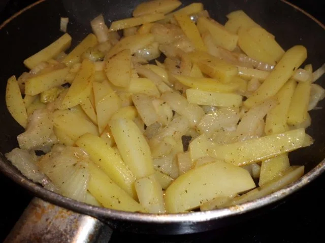 Rezept: Geflügel, Ente: Entenbrust mit Traubenbalsamicocreme an Kartoffel-Fenchel-Traubenpfanne Bild Nr. 6 Geflügel, Ente: Entenbrust mit Traubenbalsamicocreme an Kartoffel-Fenchel-Traubenpfanne - Rezept - Bild Nr. 6