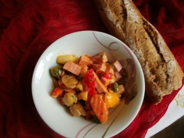 Rezept: Mixed Pickles-Wurstsalat Bild Nr. 9 Mixed Pickles-Wurstsalat - Rezept - Bild Nr. 9