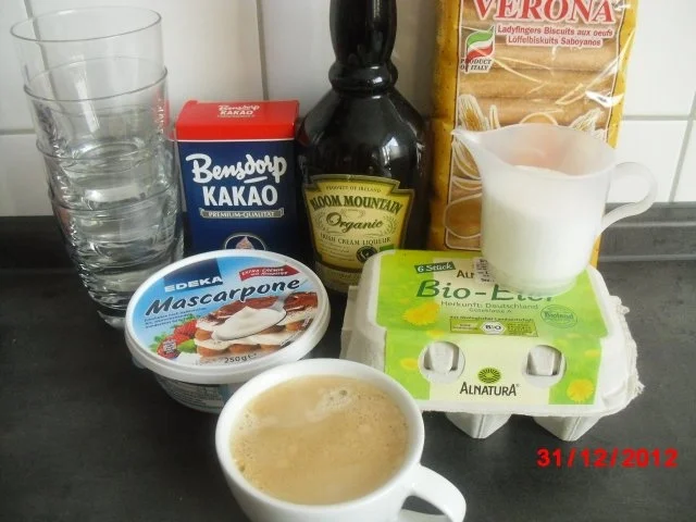 Rezept: Tiramisu mit Irish Cream Liqueur Bild Nr. 3 Tiramisu mit Irish Cream Liqueur - Rezept - Bild Nr. 3