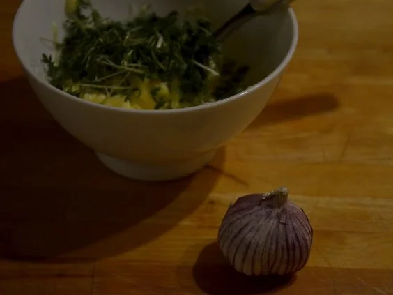 Knoblauch-Kresse-Huhn - Rezept - Bild Nr. 2