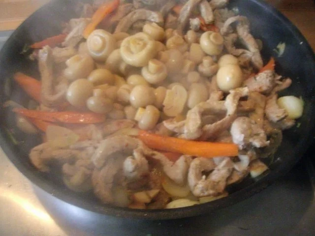 Rahmpfännchen mit Kotelett  Pilzen und Backofenkartoffeln - Rezept - Bild Nr. 12