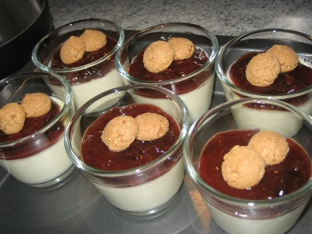 Panna Cotta mit weißer Schokolade ... - Rezept - Bild Nr. 3