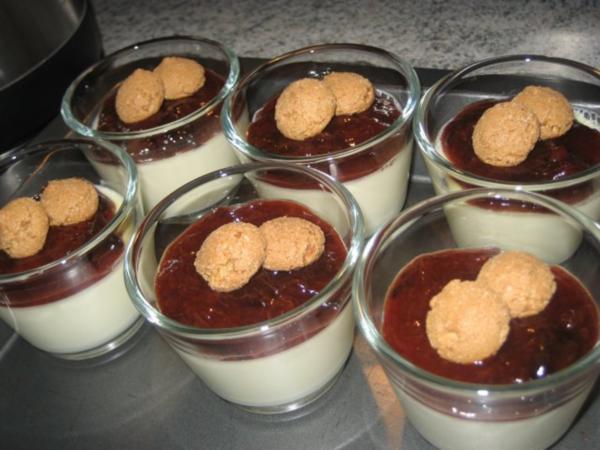 Panna Cotta mit weißer Schokolade ... - Rezept - kochbar.de