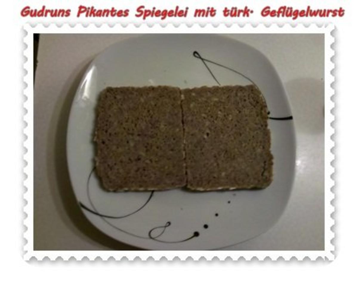 Abendbrot: Pikantes Spiegelei mit türkischer Geflügelwurst - Rezept - Bild Nr. 3