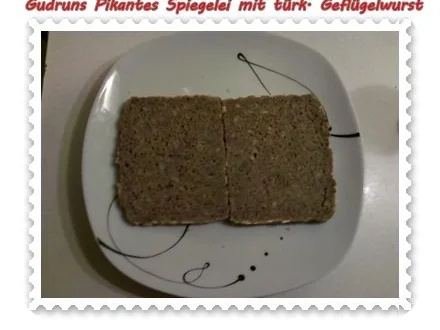 Abendbrot: Pikantes Spiegelei mit türkischer Geflügelwurst - Rezept - Bild Nr. 3