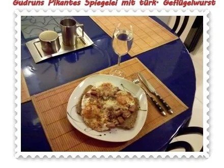 Abendbrot: Pikantes Spiegelei mit türkischer Geflügelwurst - Rezept - Bild Nr. 8