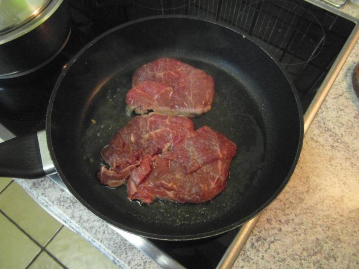 Steak vom Angus-Rind mit Ofenkartoffeln,Spargel und Sauce  Hollandaise - Rezept - Bild Nr. 4